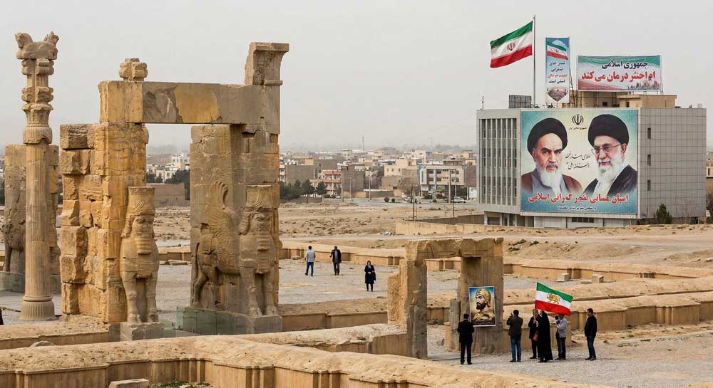Iran internal collapse - Persian national identity versus Islamic Republic theocracy